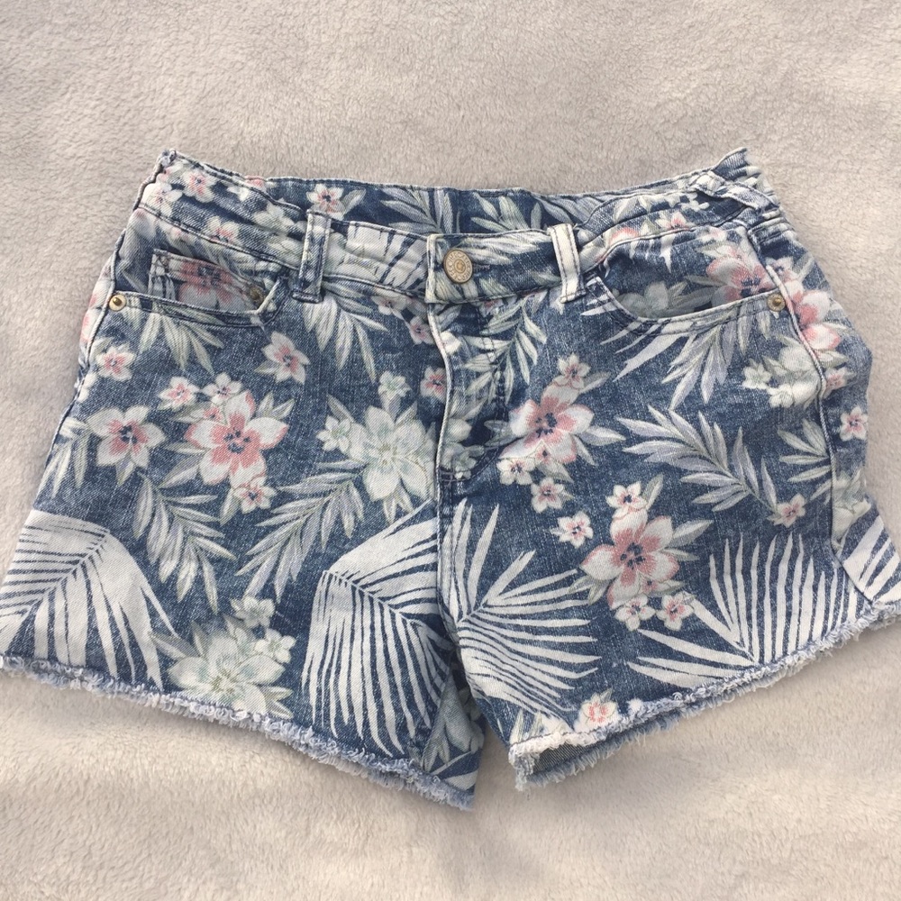 Cherokee Girls’ Denim Shorts, size XL